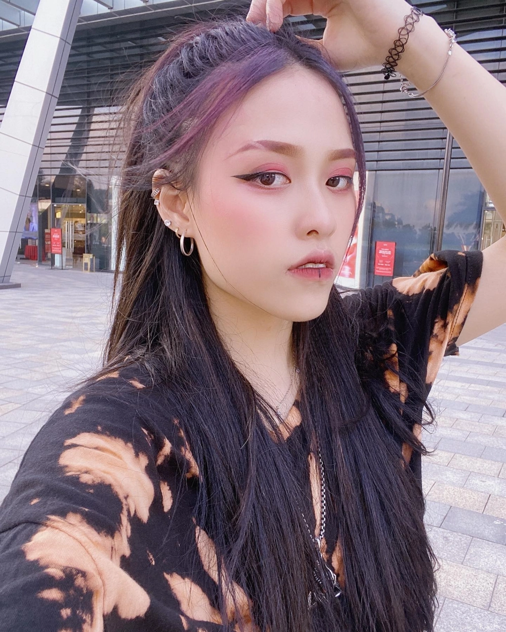 Trà đặng nhảy với thần thái cuốn hút luôn viral mọi nền tảng
