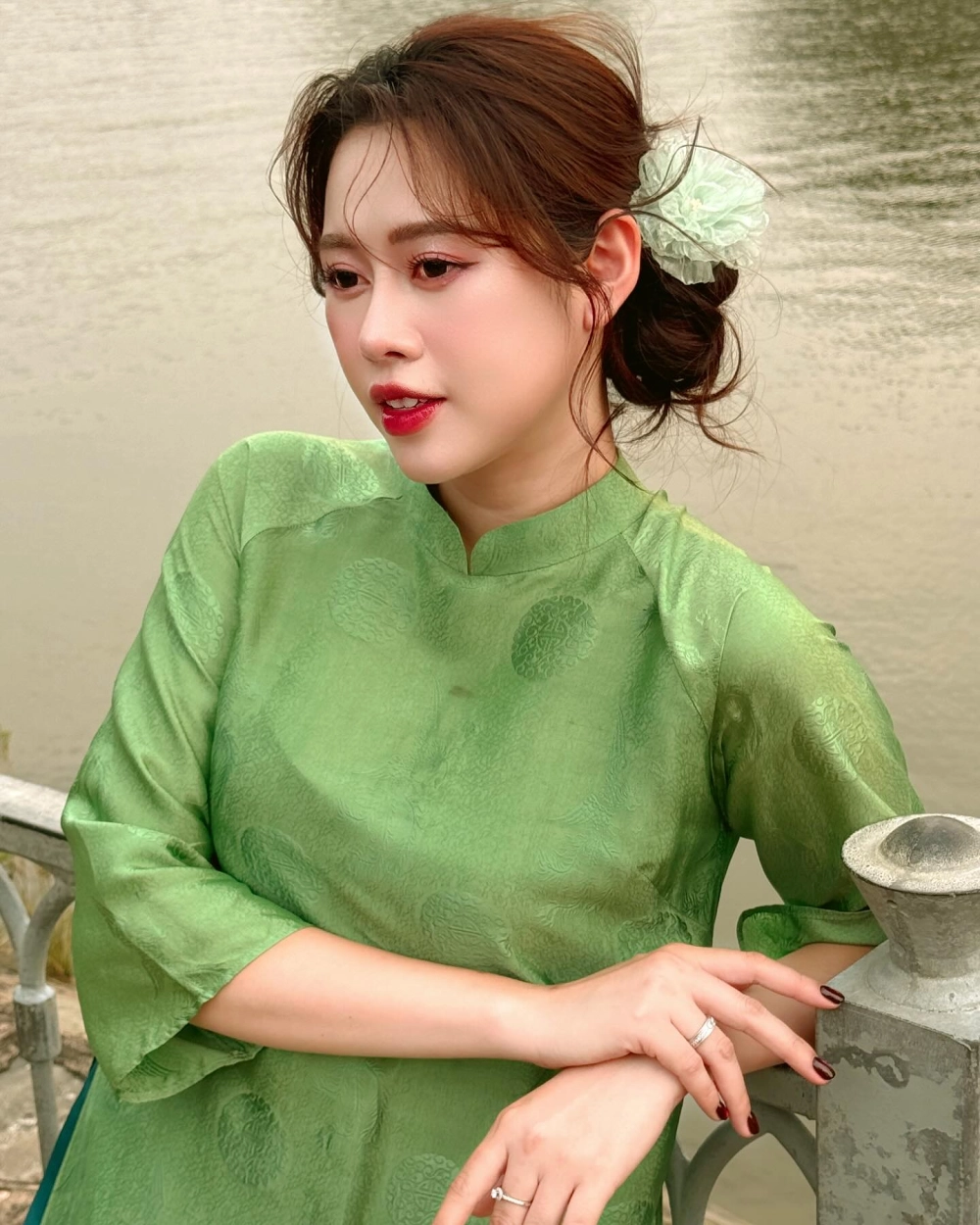 Khám phá những câu chuyện thú vị về Chị Việt Phương Thoa trong cuộc sống